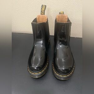 Dr. Martens Women's Boots Size 5 Black Leather Chelsea 2976